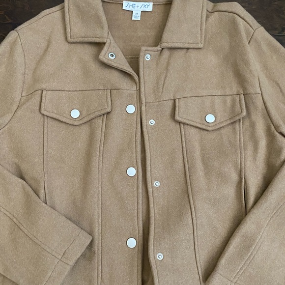 Tan Shacket - Picture 5 of 6